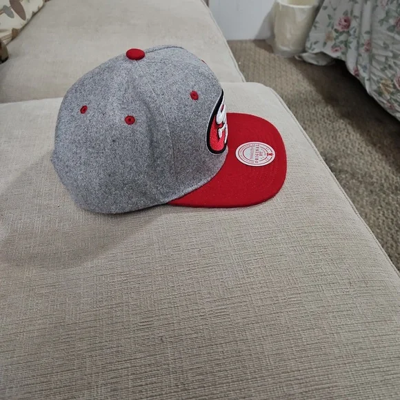 Mitchell and Ness San Francisco 49ers Baseball cap. Wore Once. Excellent Cond. - Picture 2 of 5